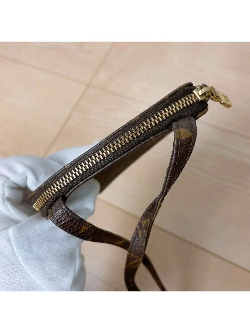 Louis Vuitton Monogram Pochette Cles